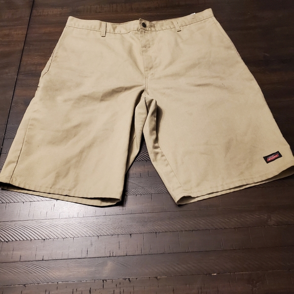 Dickies Other - Dickies Poly Cotton Workwear Short